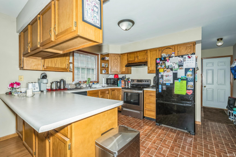 Listing Image 8
