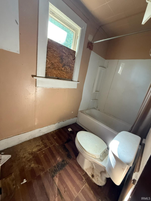 Listing Image 18