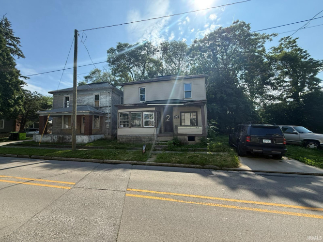 Listing Image 4