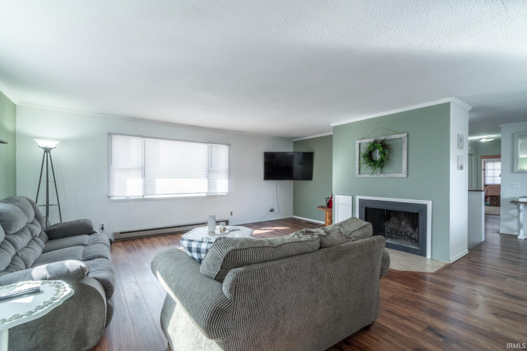 Listing Image 20