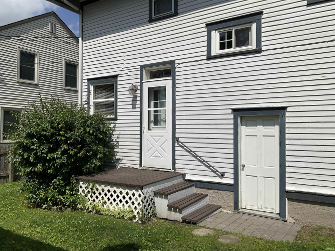 Listing Image 17