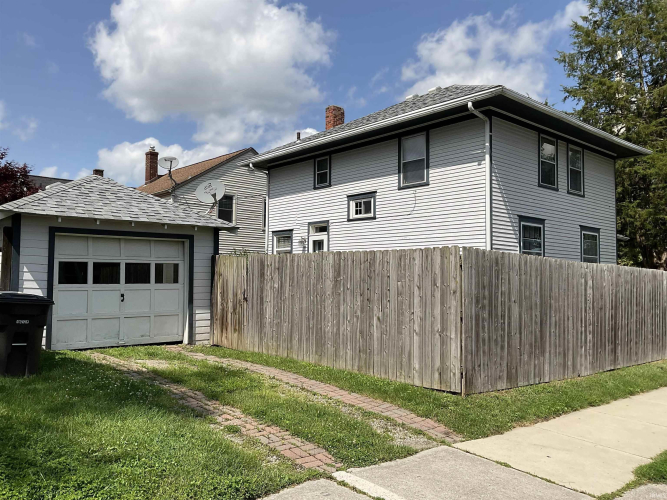 Listing Image 19