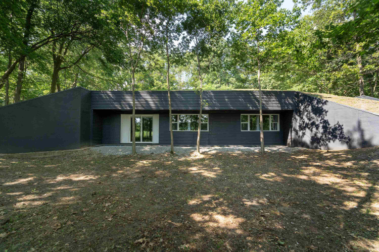 Listing Image 36