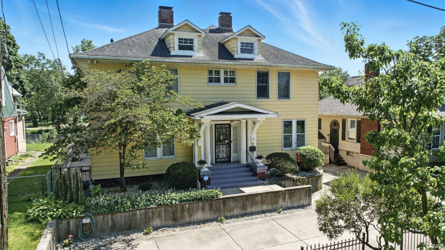 Listing Image 8