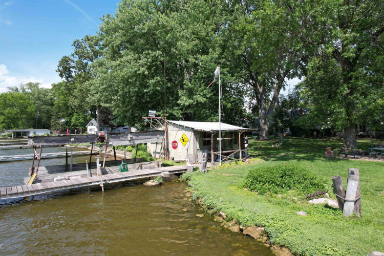 Listing Image 8