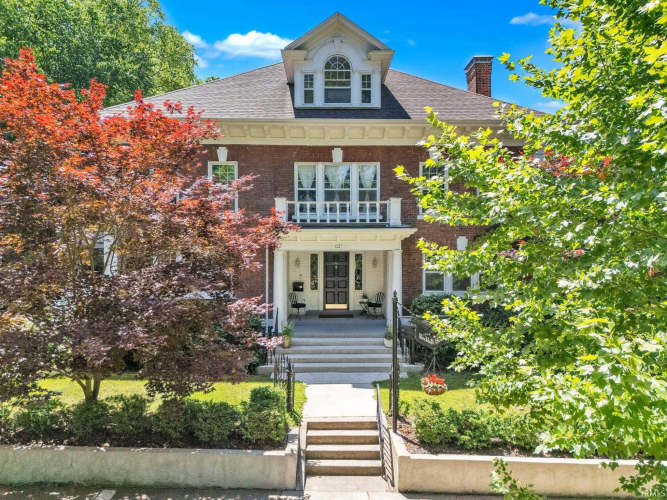 $889900