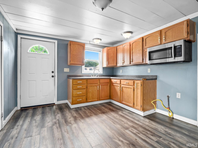Listing Image 17