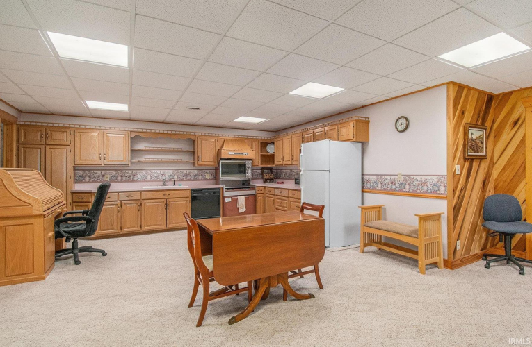 Listing Image 23