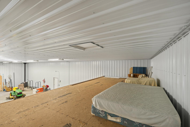 Listing Image 13