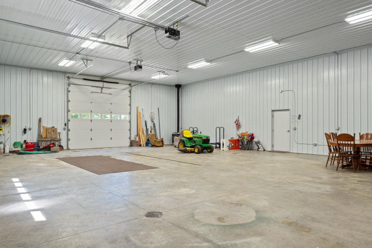 Listing Image 14