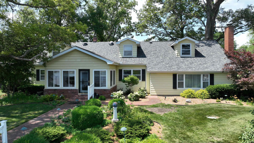 Listing Image 10