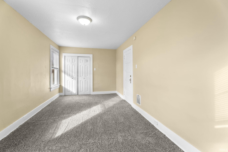 Listing Image 24