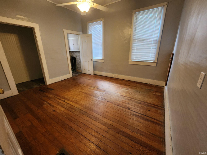 Listing Image 20