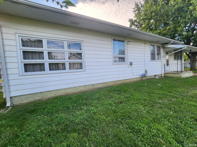 Listing Image 3