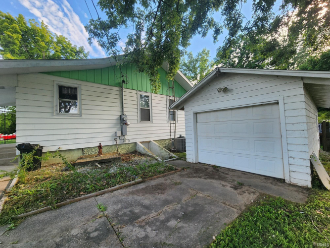 Listing Image 5