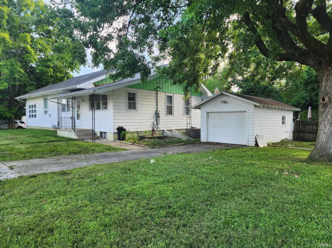 Listing Image 6