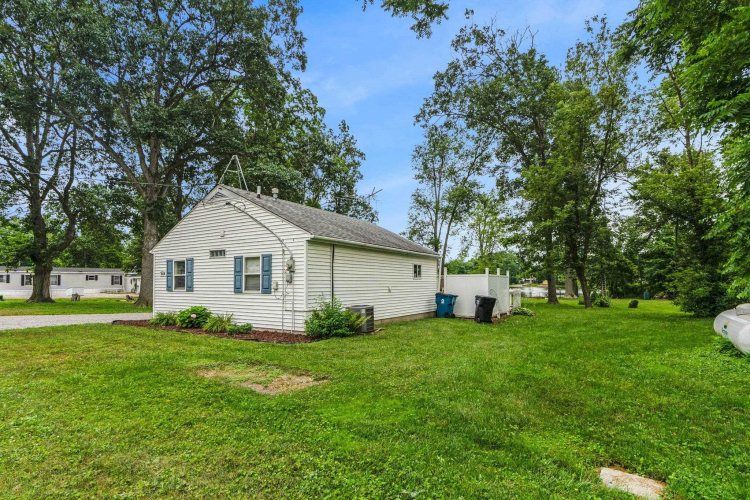 Listing Image 36