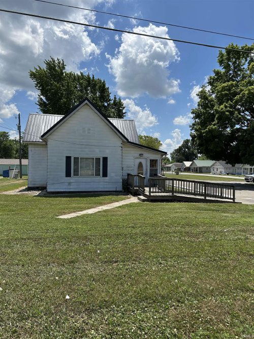 Listing Image 3