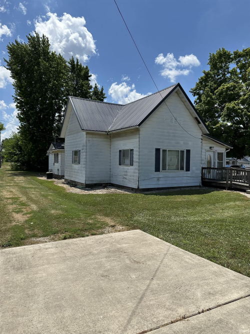 Listing Image 5