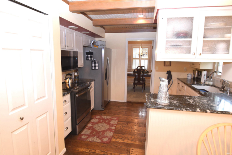 Listing Image 13