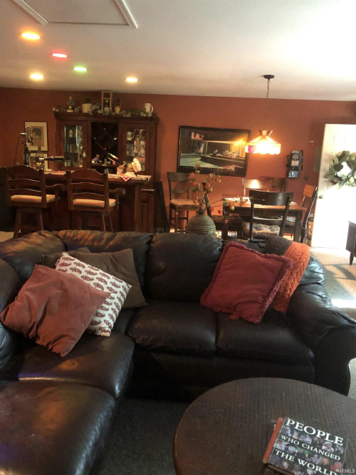 Listing Image 30