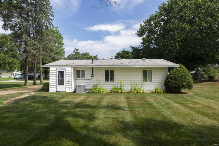 Listing Image 27