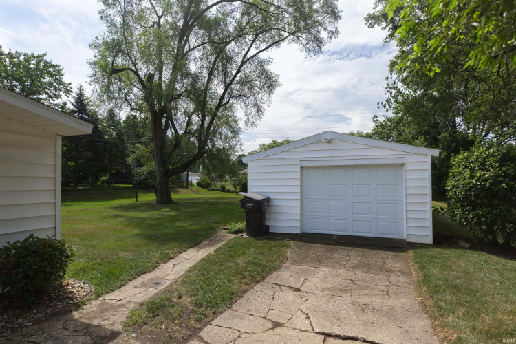 Listing Image 32
