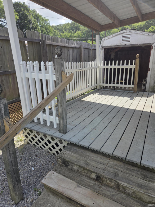 Listing Image 4