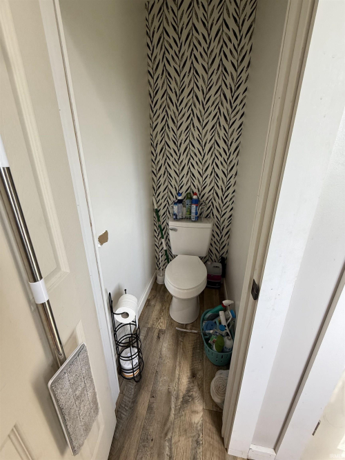 Listing Image 18