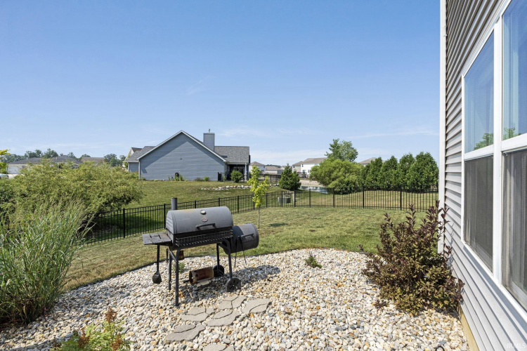 Listing Image 36