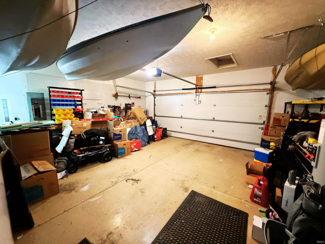 Listing Image 26