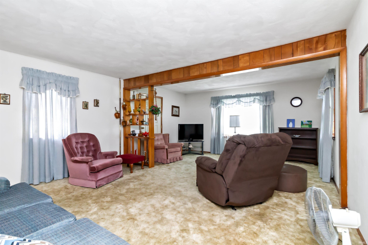 Listing Image 5