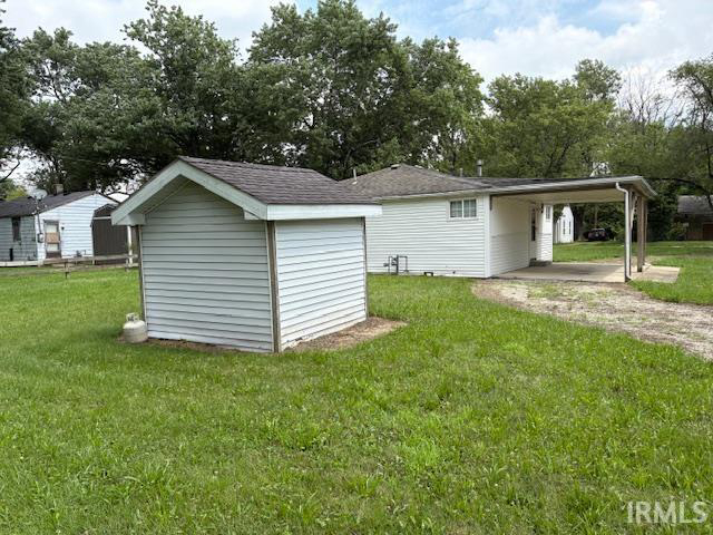 Listing Image 4