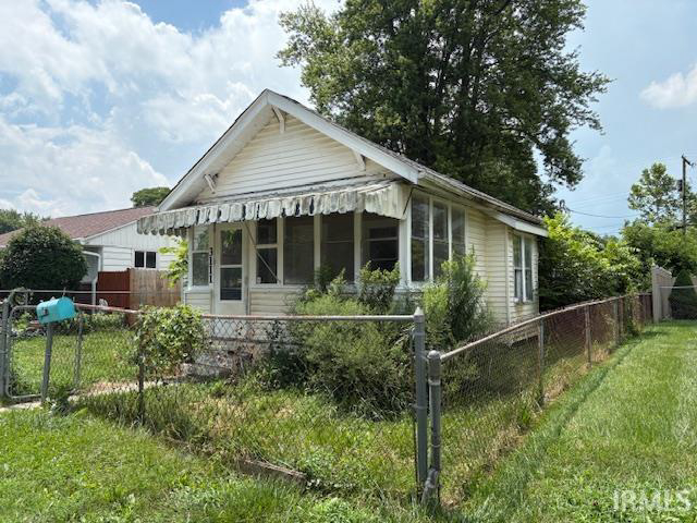 Listing Image 3