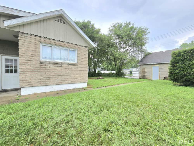 Listing Image 14