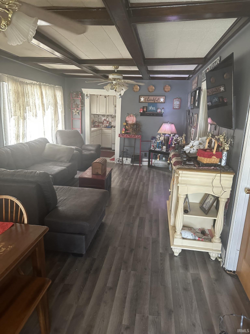 Listing Image 5