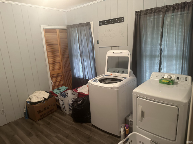 Listing Image 8