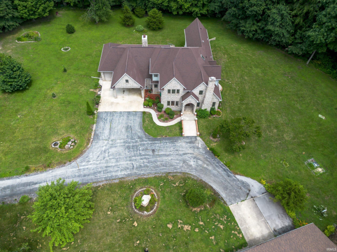 Listing Image 4
