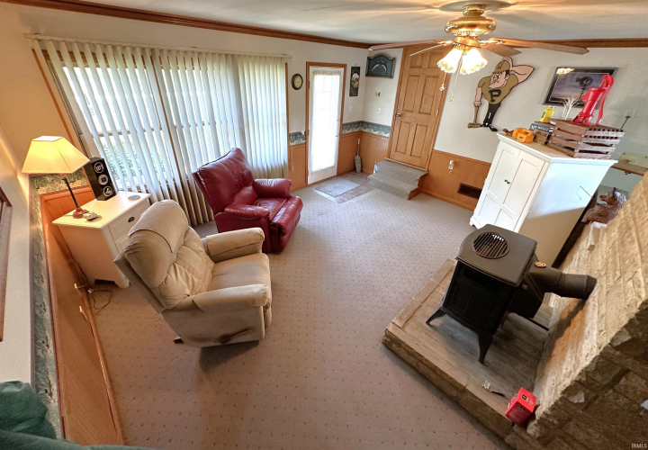 Listing Image 8