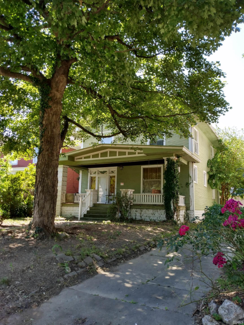 Listing Image 11