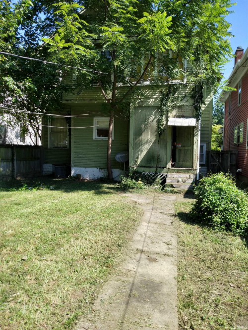 Listing Image 12
