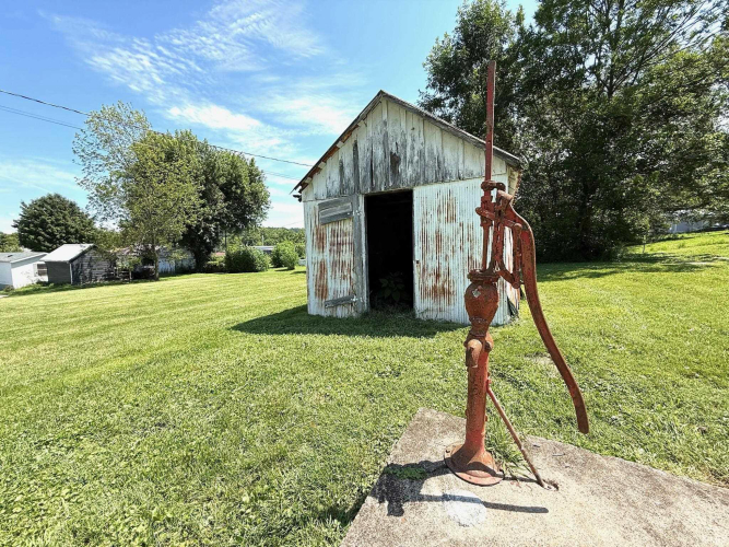 Listing Image 28