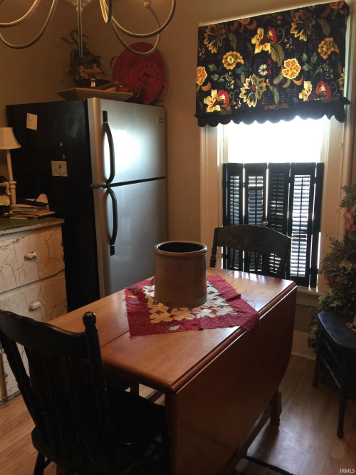 Listing Image 15