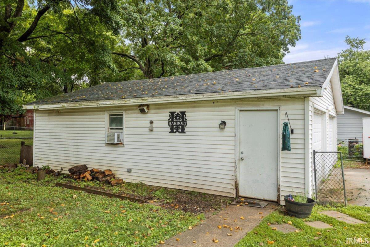 Listing Image 30