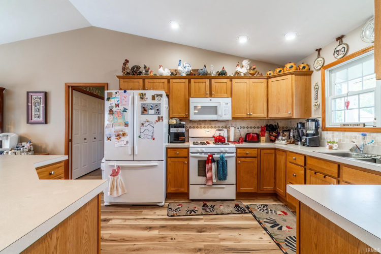 Listing Image 13