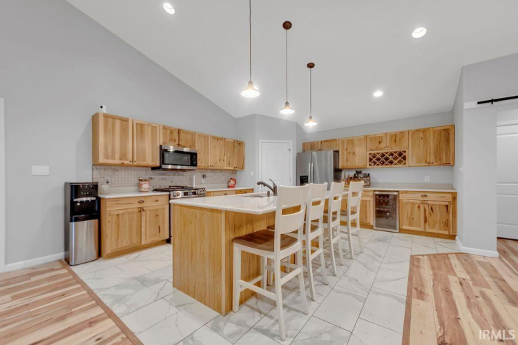 Listing Image 13