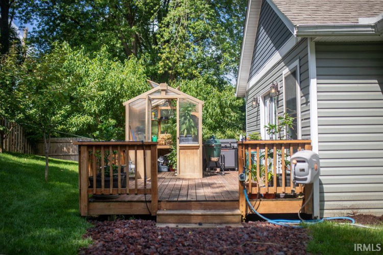 Listing Image 9