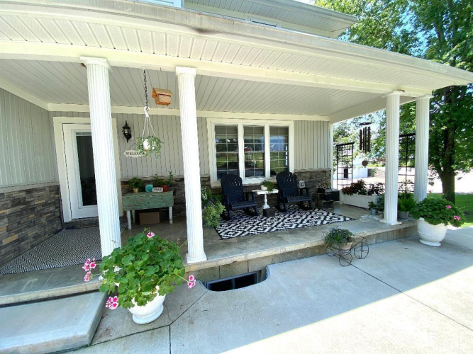 Listing Image 20