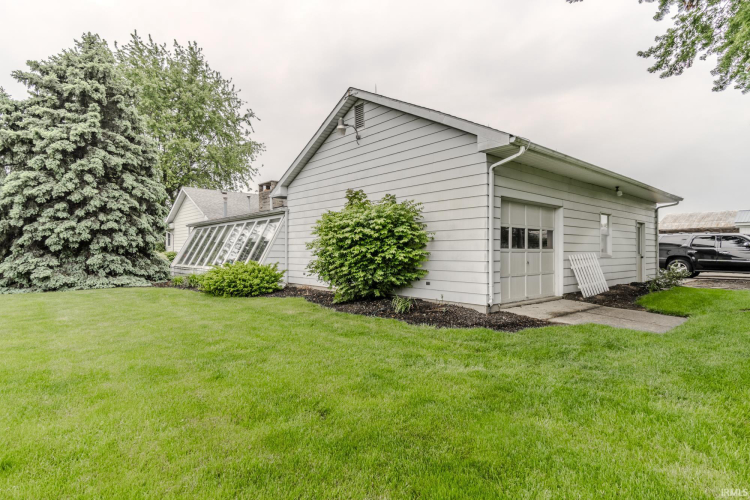 Listing Image 32