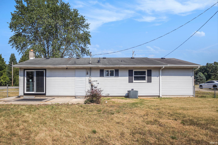 Listing Image 17
